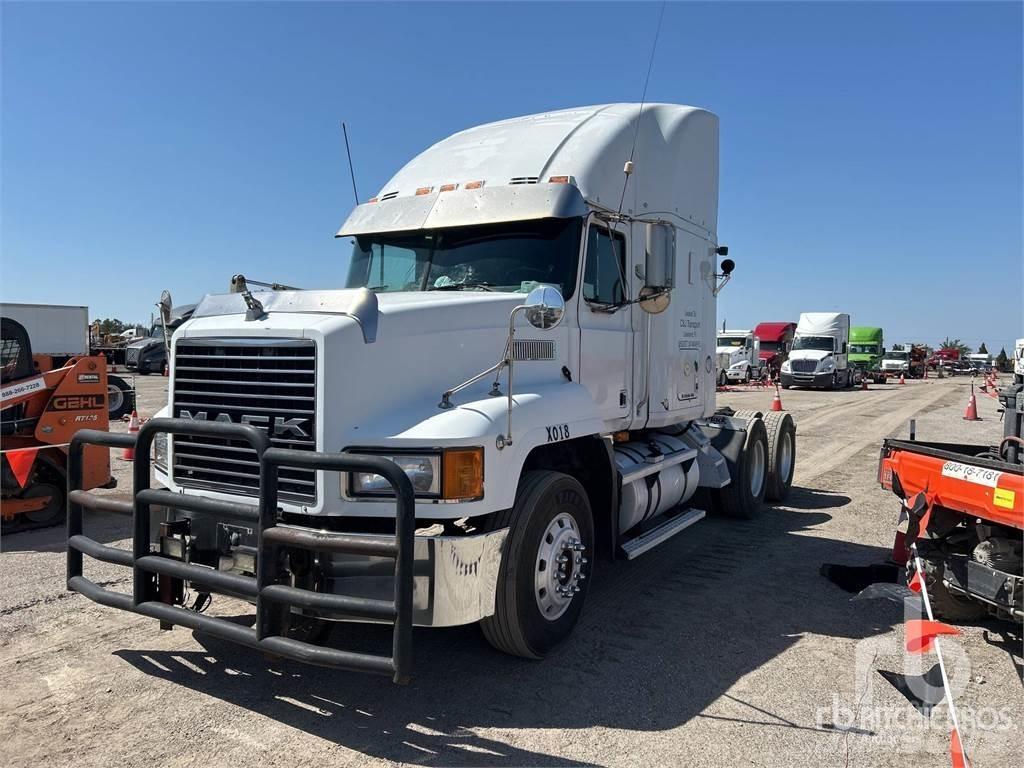 Mack CH613 Tractores (camiões)
