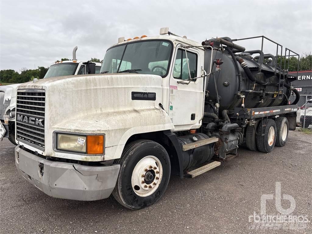 Mack CH613 Camiões Aspiradores Combi