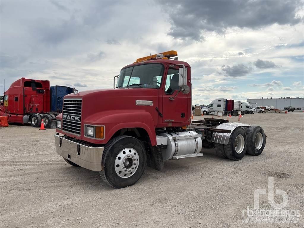 Mack CHN613 Tractores (camiões)