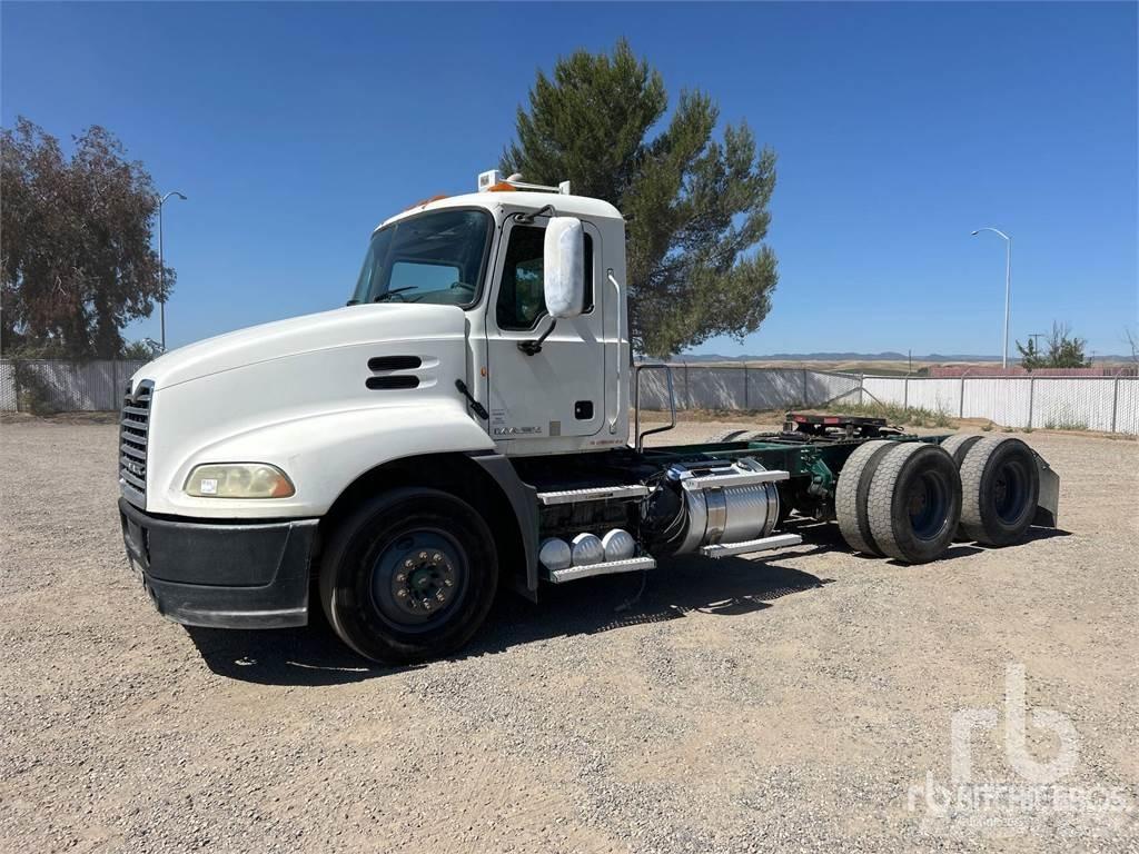 Mack CXU600 Tractores (camiões)