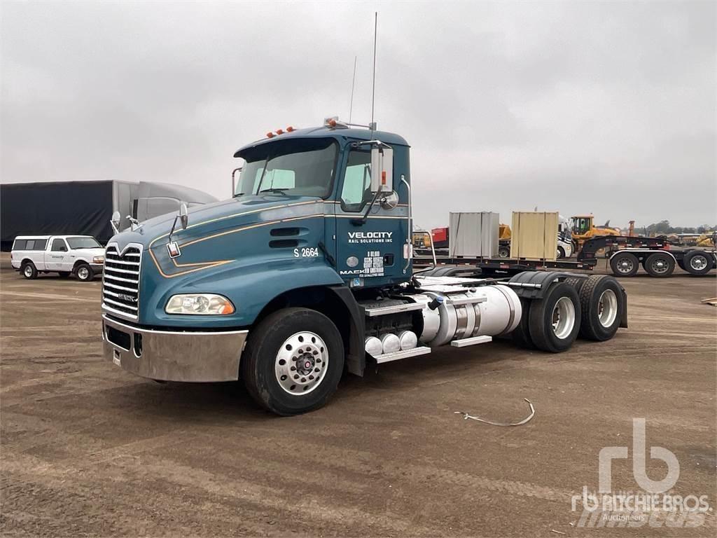 Mack CXU613 Tractores (camiões)