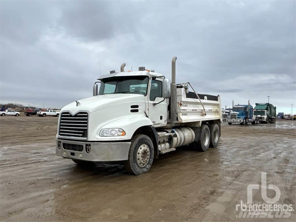 Mack CXU613 Camiões basculantes