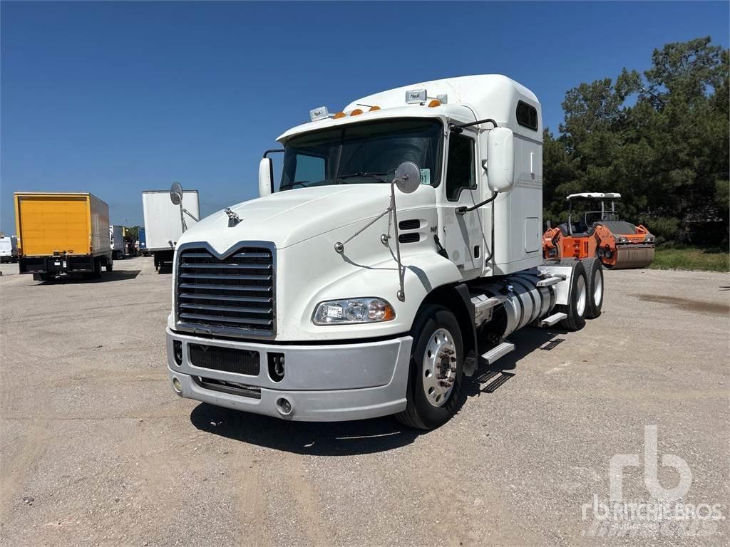 Mack CXU613 Tractores (camiões)