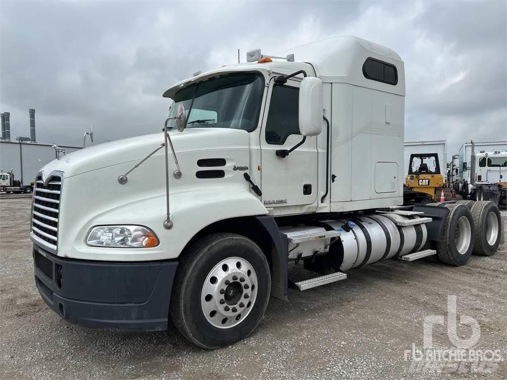 Mack CXU613 Tractores (camiões)