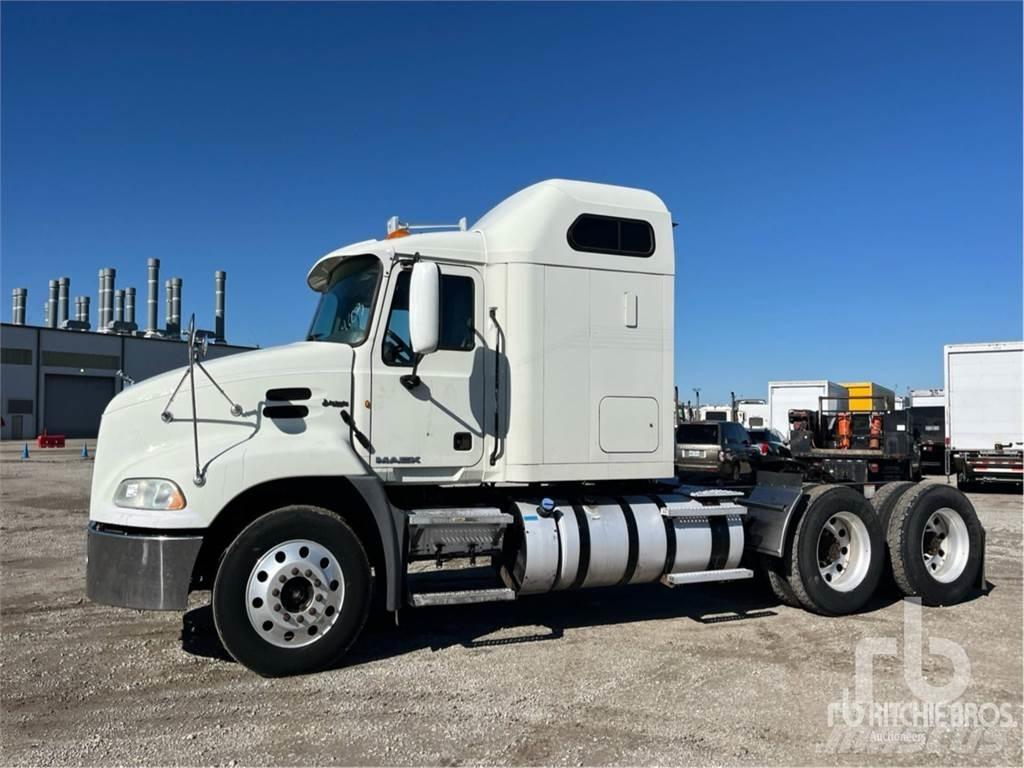 Mack CXU613 Tractores (camiões)