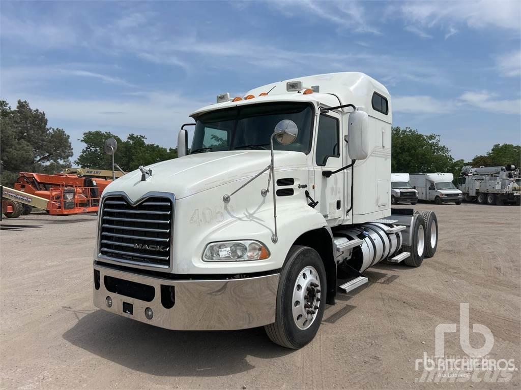 Mack CXU613 Tractores (camiões)