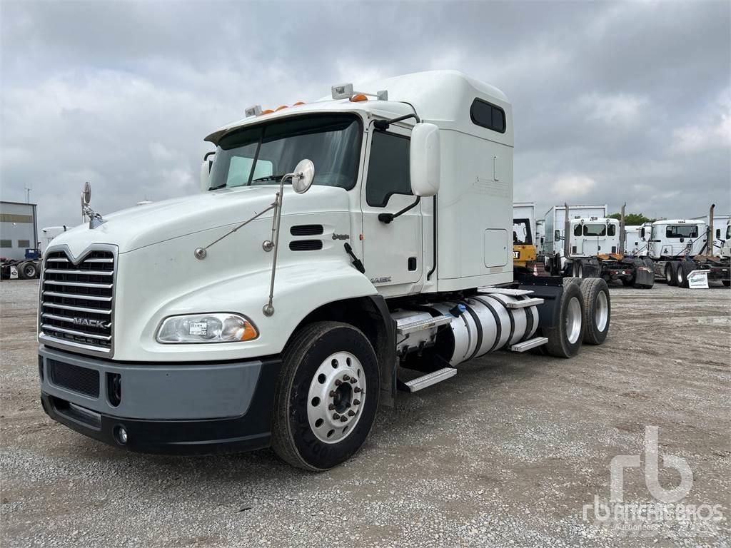 Mack CXU613 Tractores (camiões)
