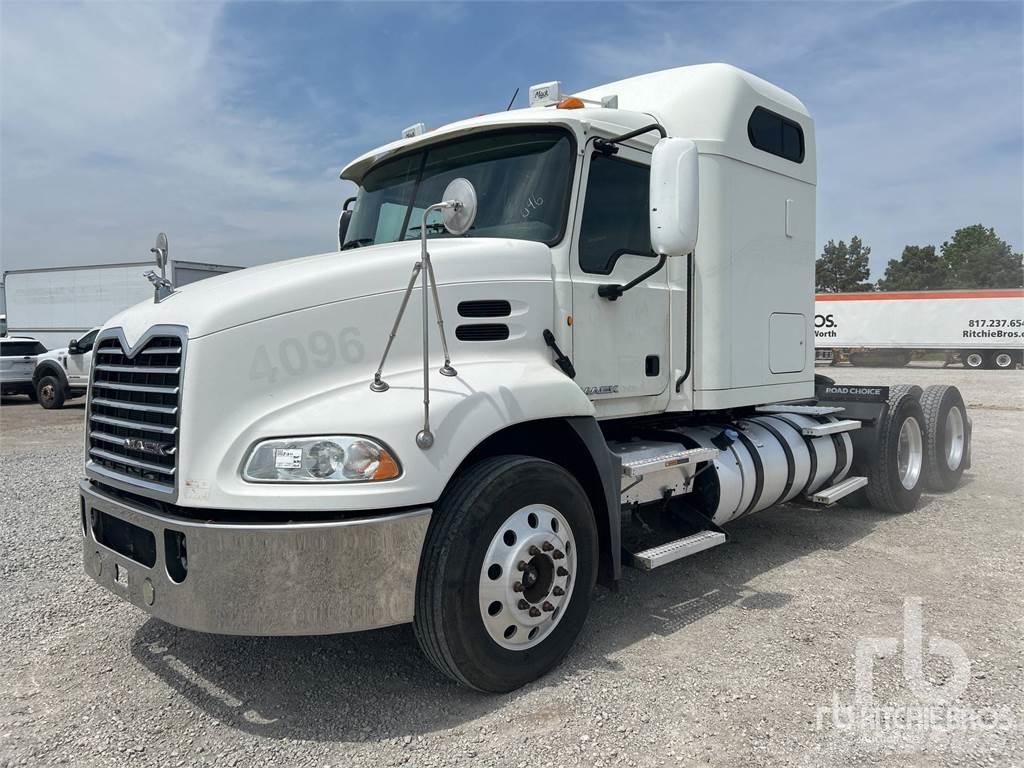 Mack CXU613 Tractores (camiões)