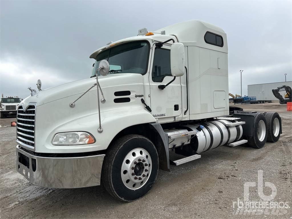 Mack CXU613 Tractores (camiões)
