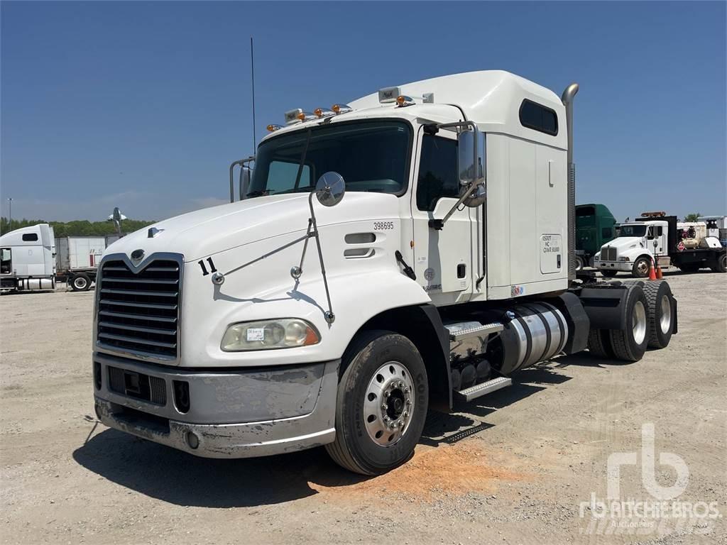 Mack CXU613 Tractores (camiões)