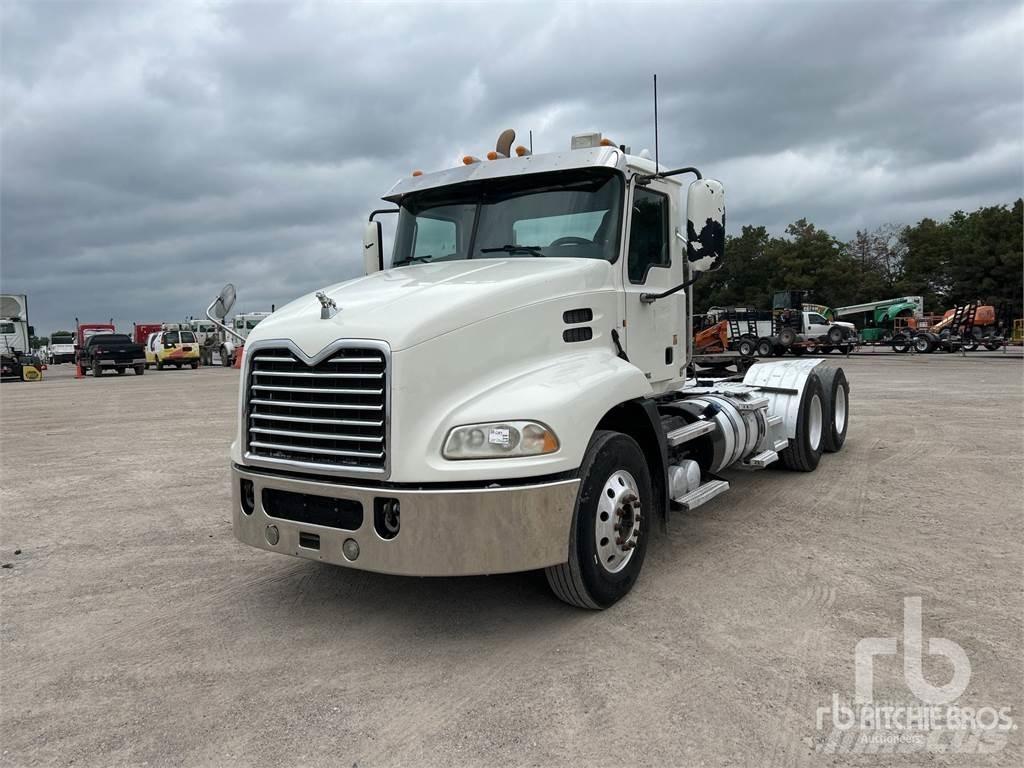 Mack CXU613 Tractores (camiões)