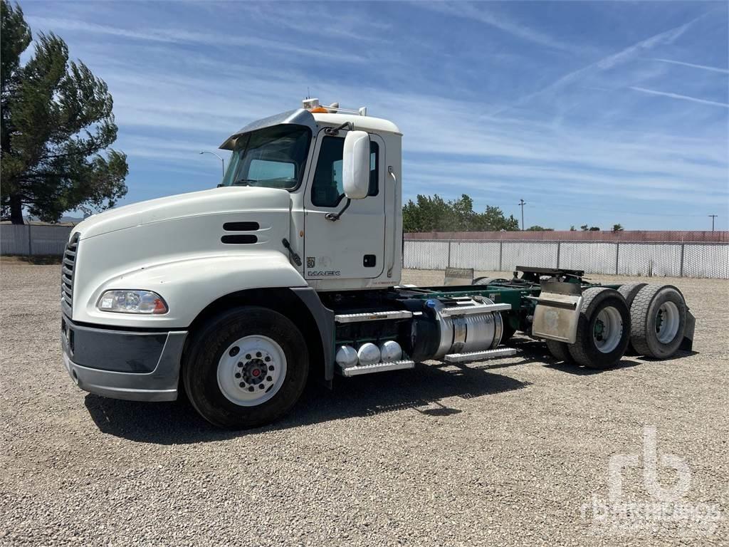 Mack CXU613 Tractores (camiões)