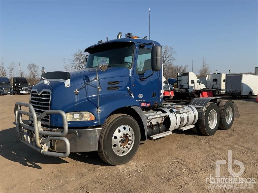 Mack CXU613 Tractores (camiões)