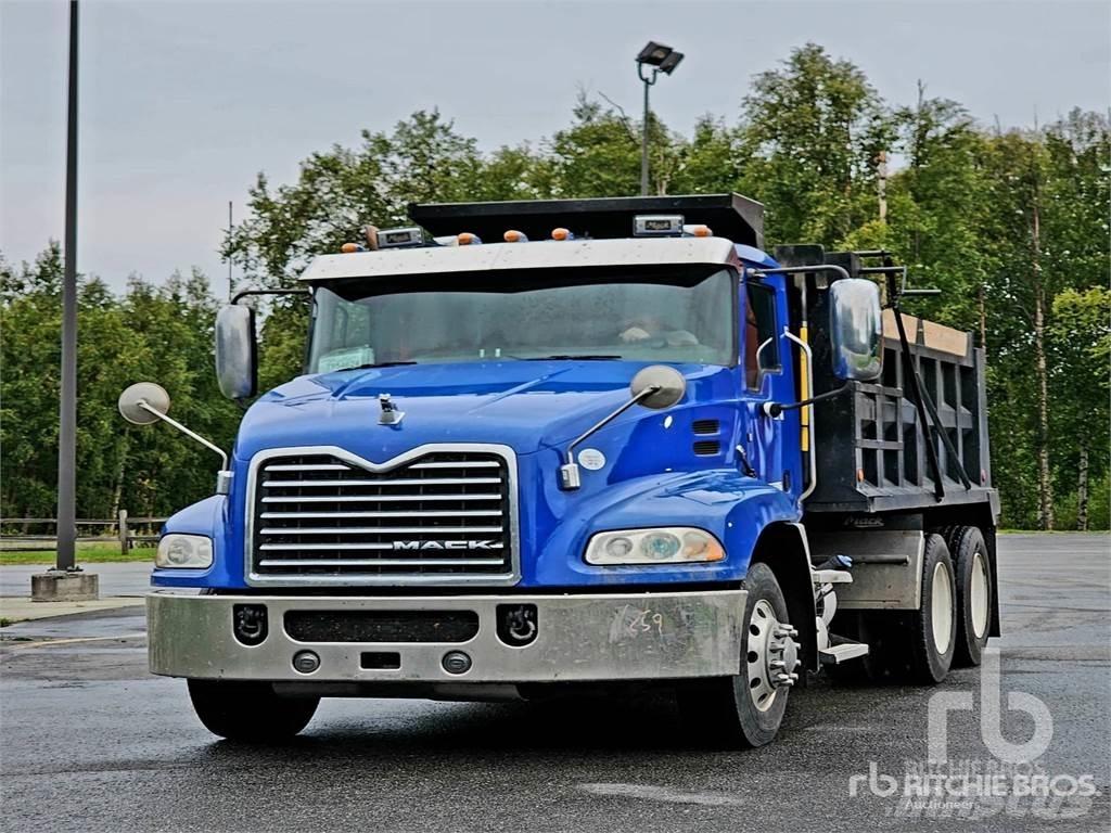 Mack CXU613T Camiões basculantes