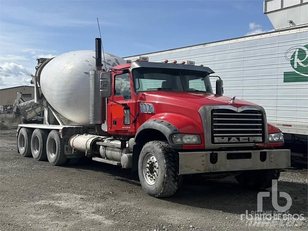 Mack GU713 Camiões de betão