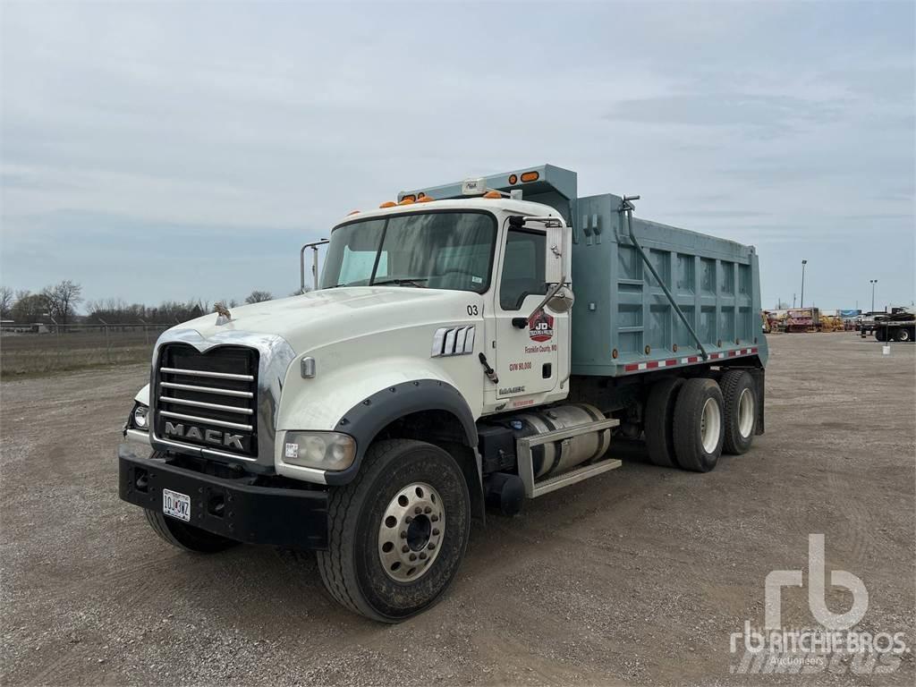 Mack GU713 Camiões basculantes