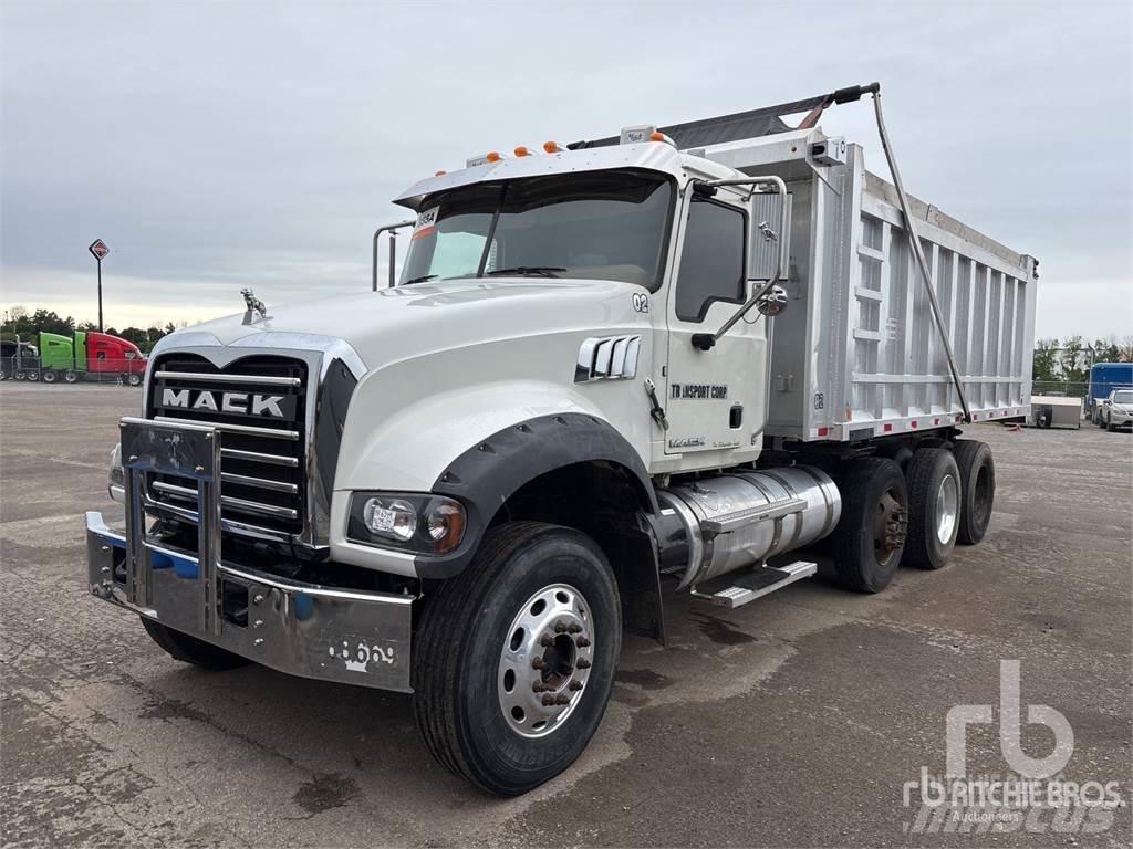Mack GU713 Camiões basculantes