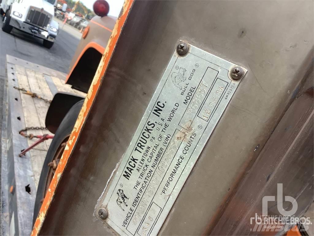 Mack R685ST Tractores (camiões)