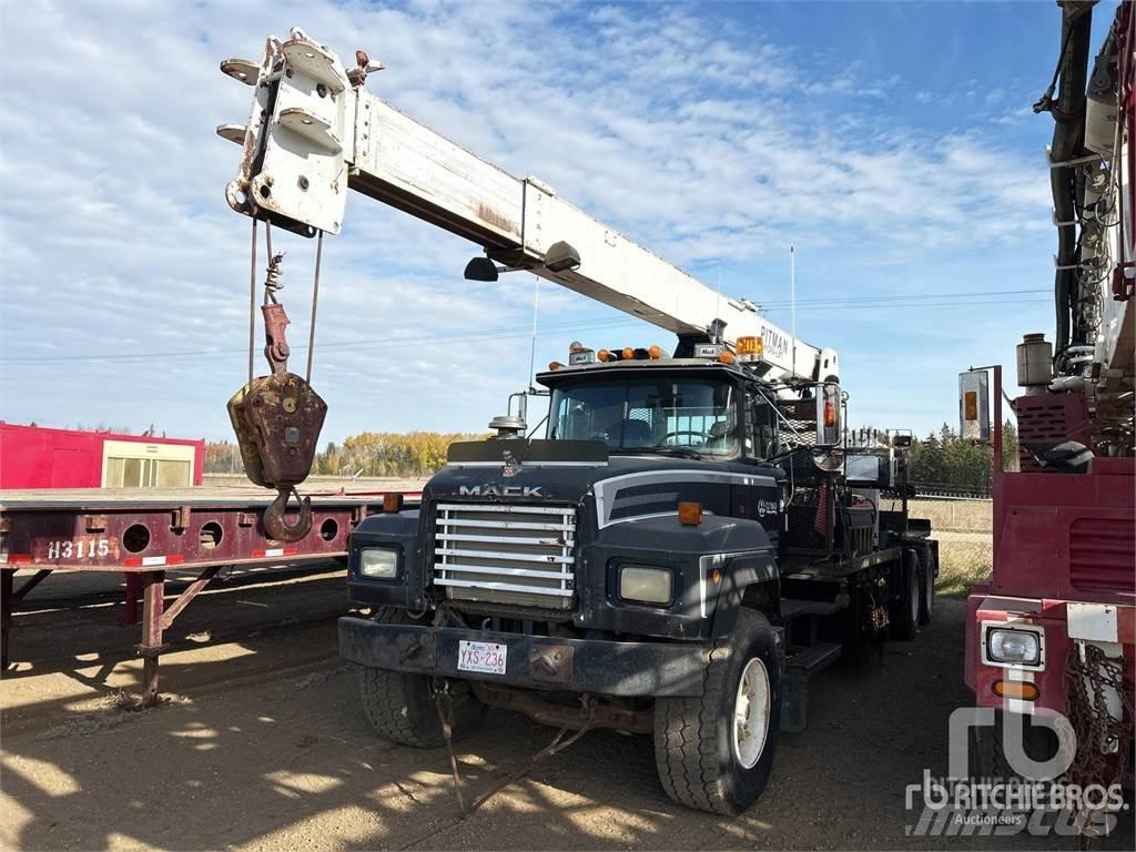 Mack RD688S Camiões grua