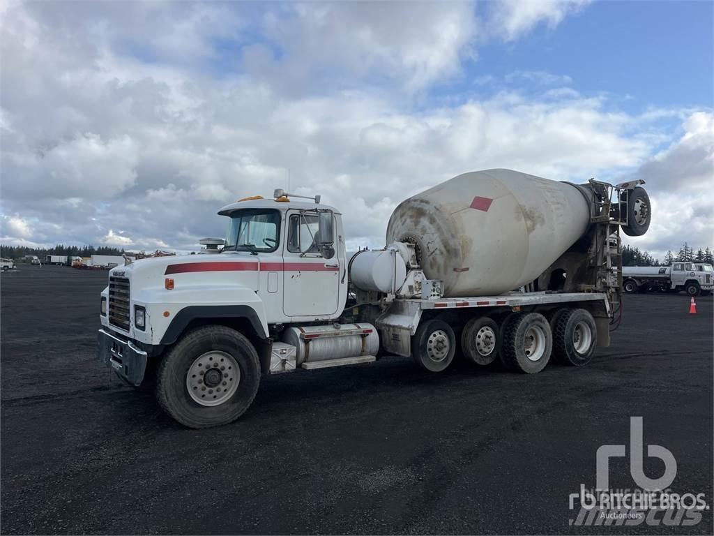Mack RD688S Camiões de betão