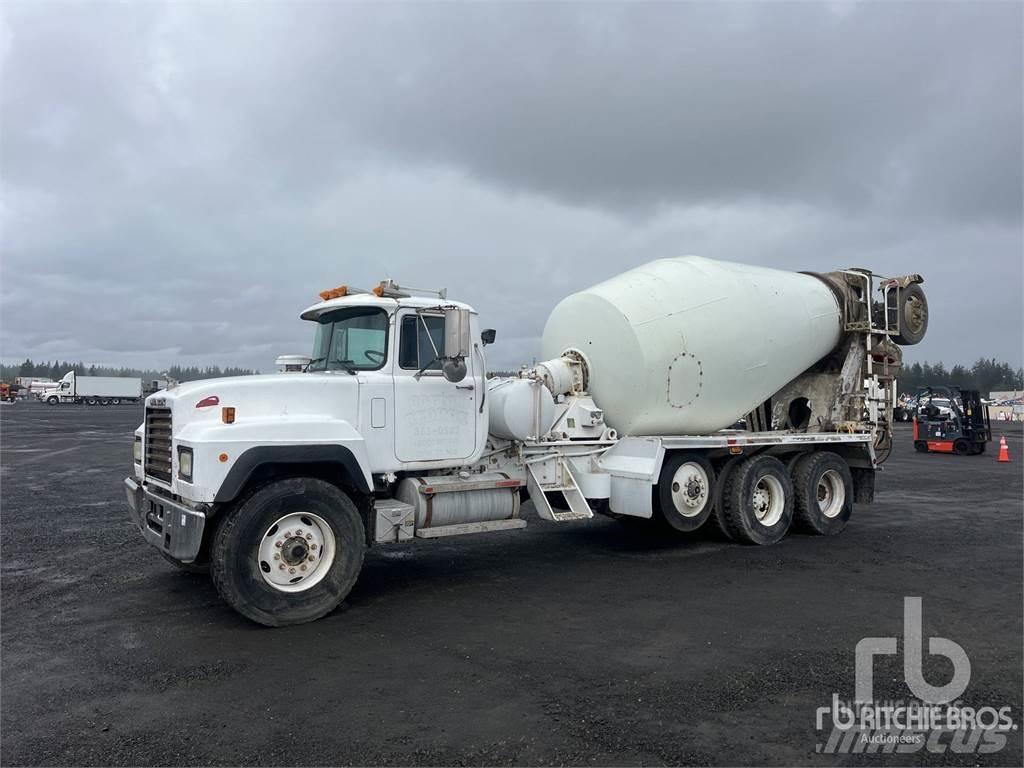 Mack RD690S Camiões de betão