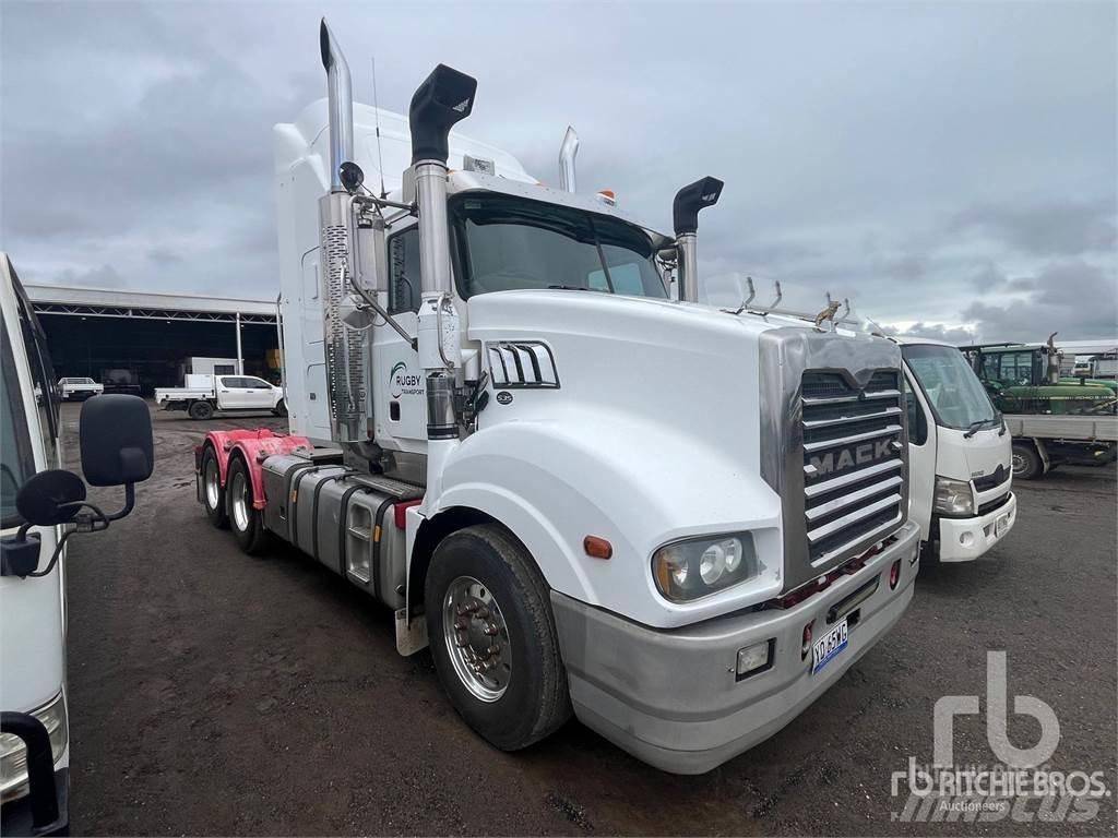 Mack TRIDENT Tractores (camiões)