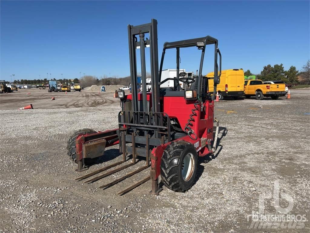Moffett M50 Empilhadores todo-terreno