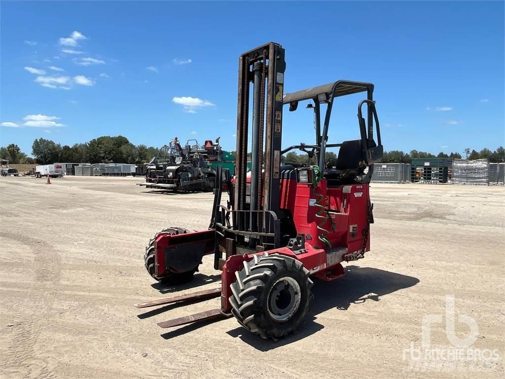Moffett M55 Empilhadores todo-terreno