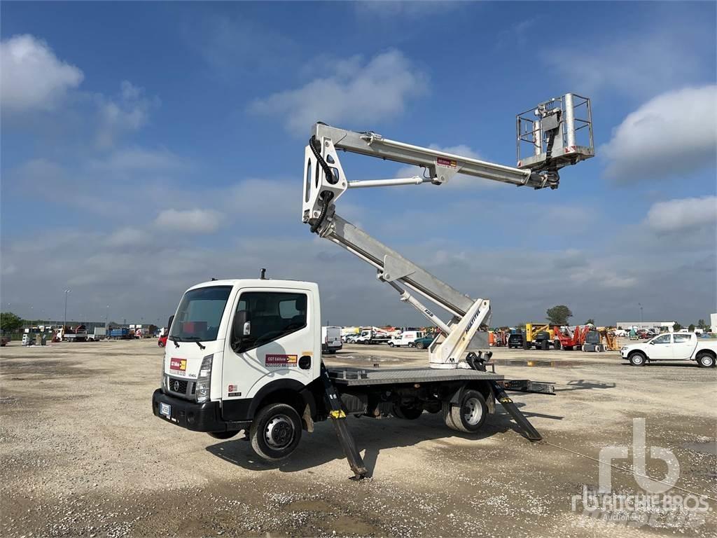 Nissan CABSTAR Plataformas aéreas montadas em atrelados
