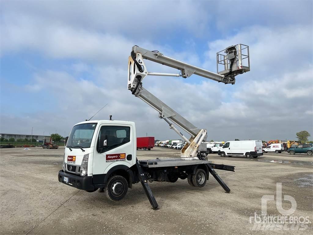 Nissan CABSTAR Plataformas aéreas montadas em atrelados