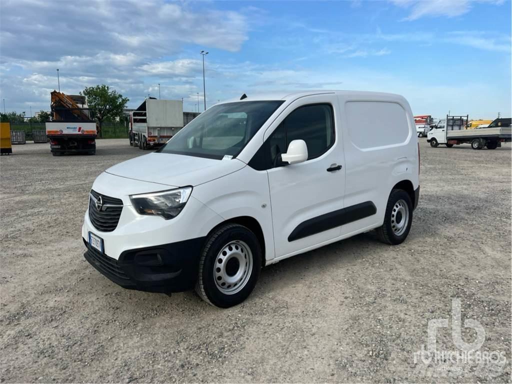 Opel COMBO Carrinhas de caixa fechada
