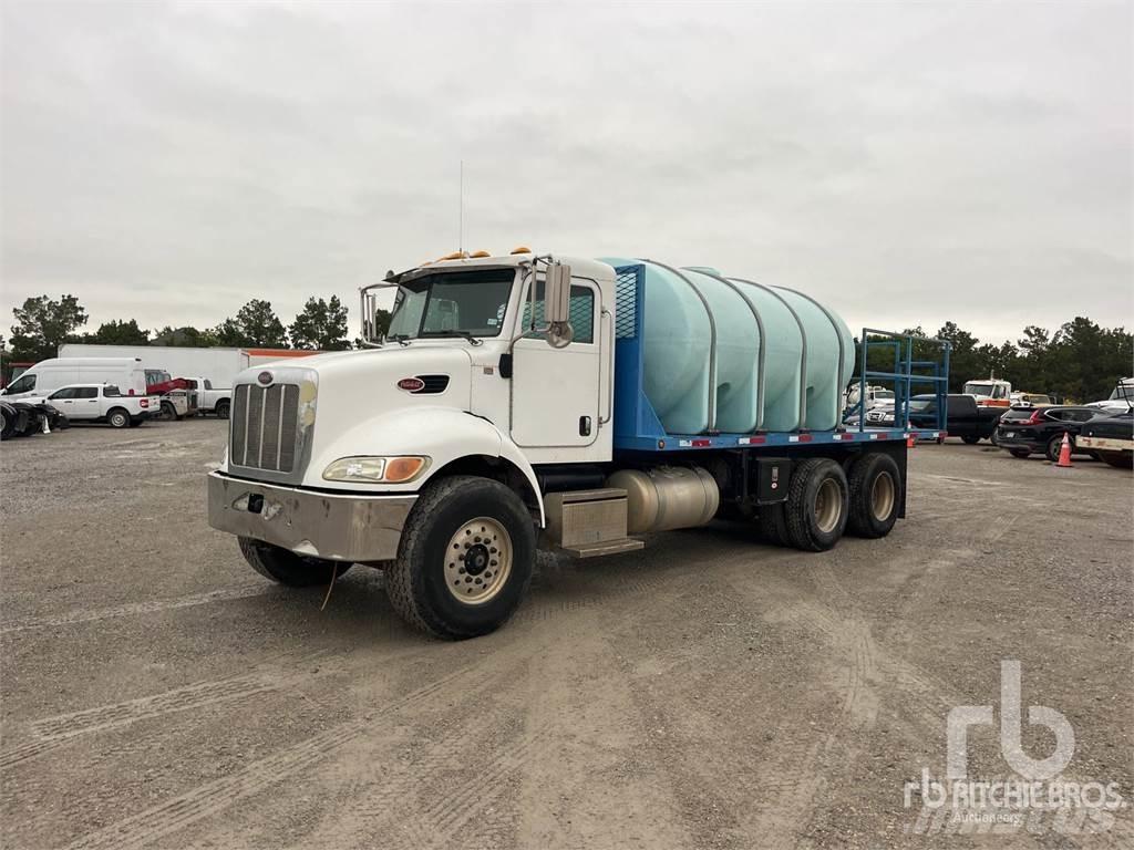 Peterbilt 335 Auto-tanques