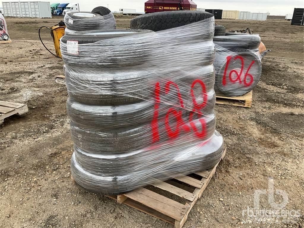  Quantity of (12) Pneus Agrícolas