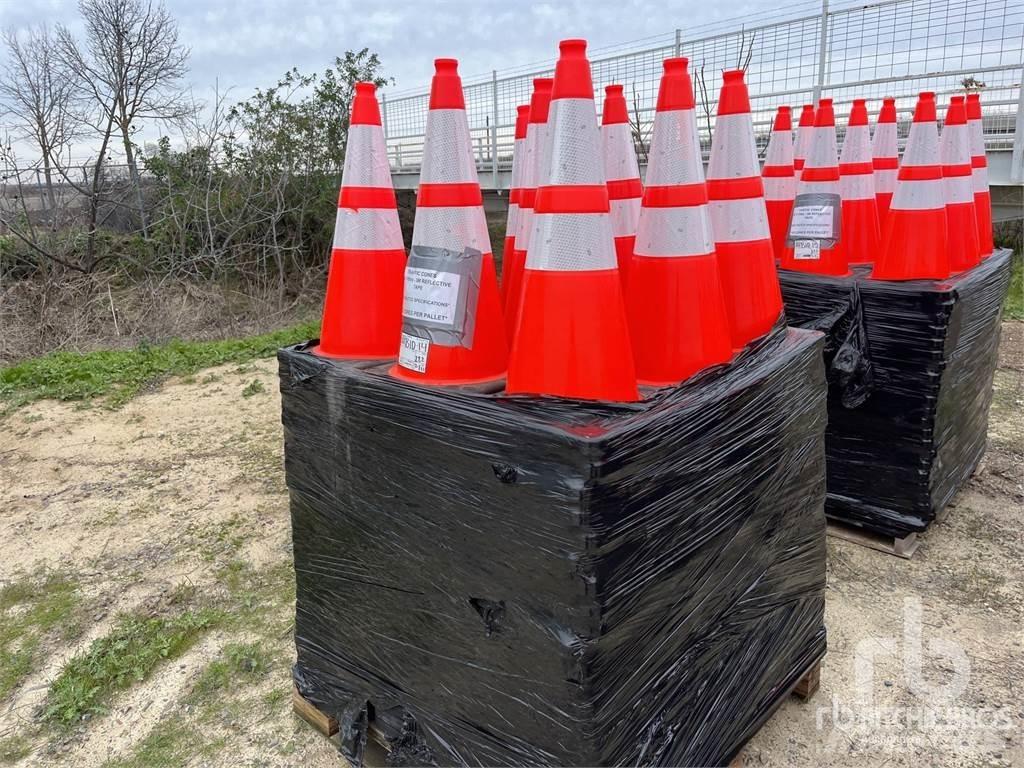  Quantity of (396) Outros equipamentos construção via