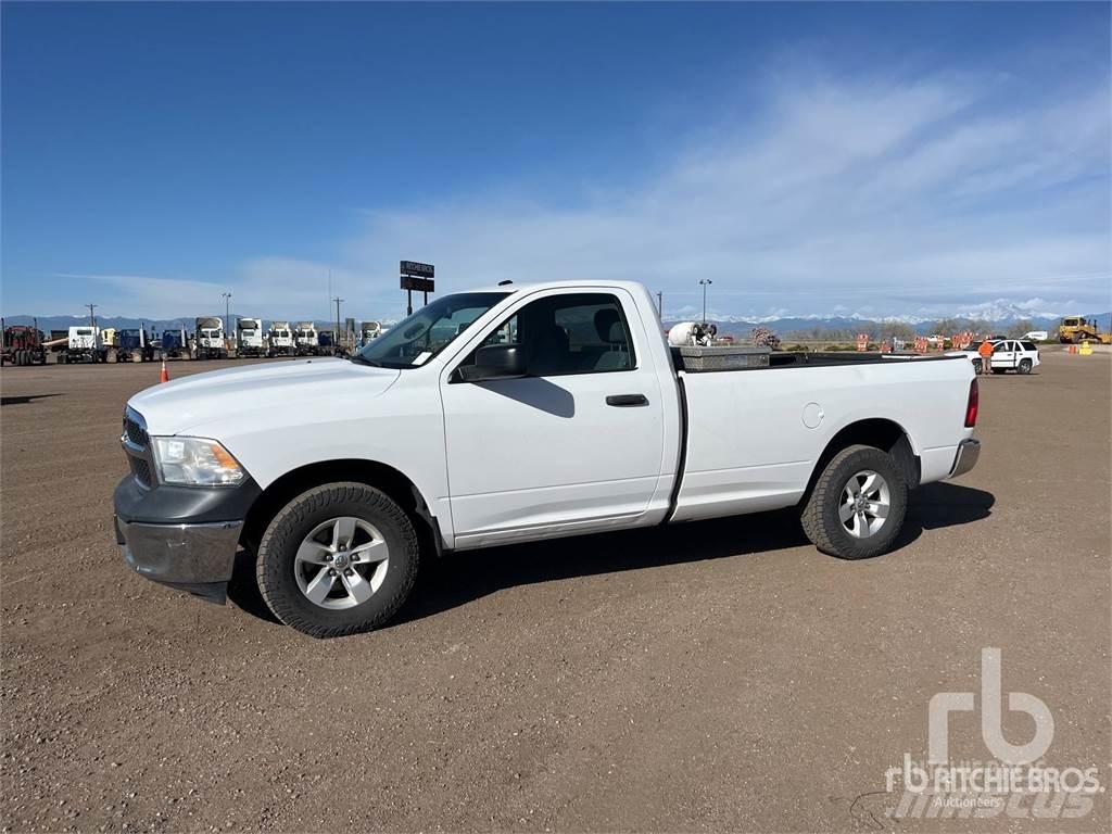RAM 1500 Pick up de caixa aberta