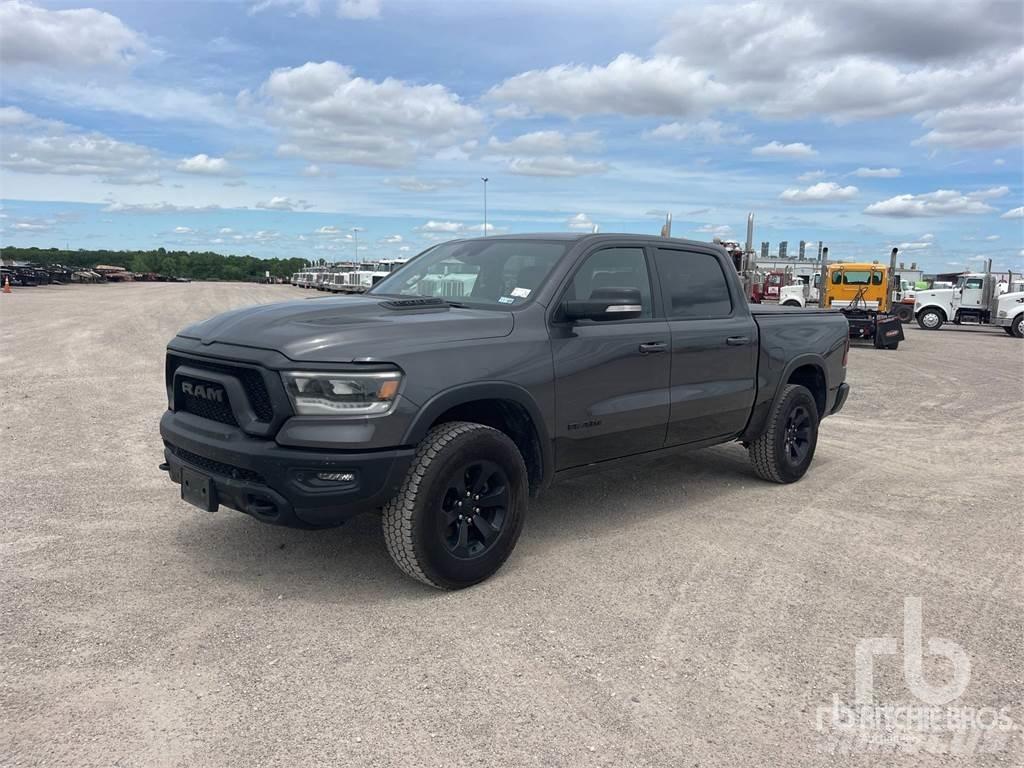 RAM 1500 Pick up de caixa aberta
