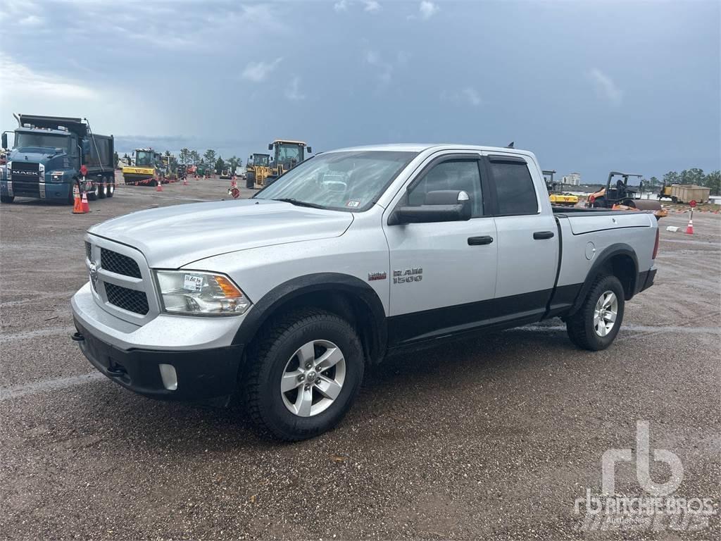 RAM 1500 Pick up de caixa aberta