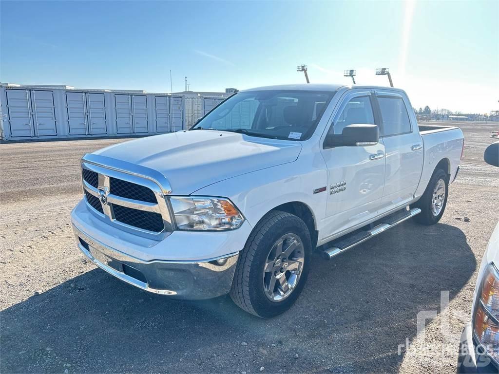 RAM 1500 Pick up de caixa aberta