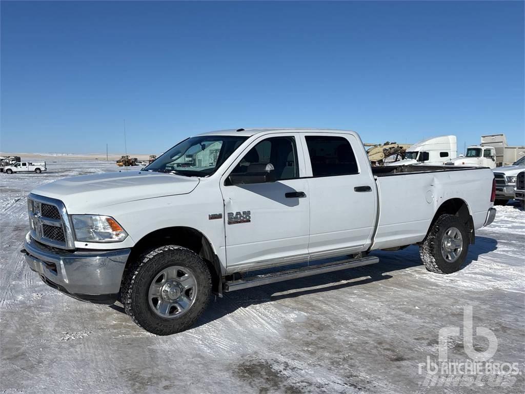 RAM 2500 Pick up de caixa aberta