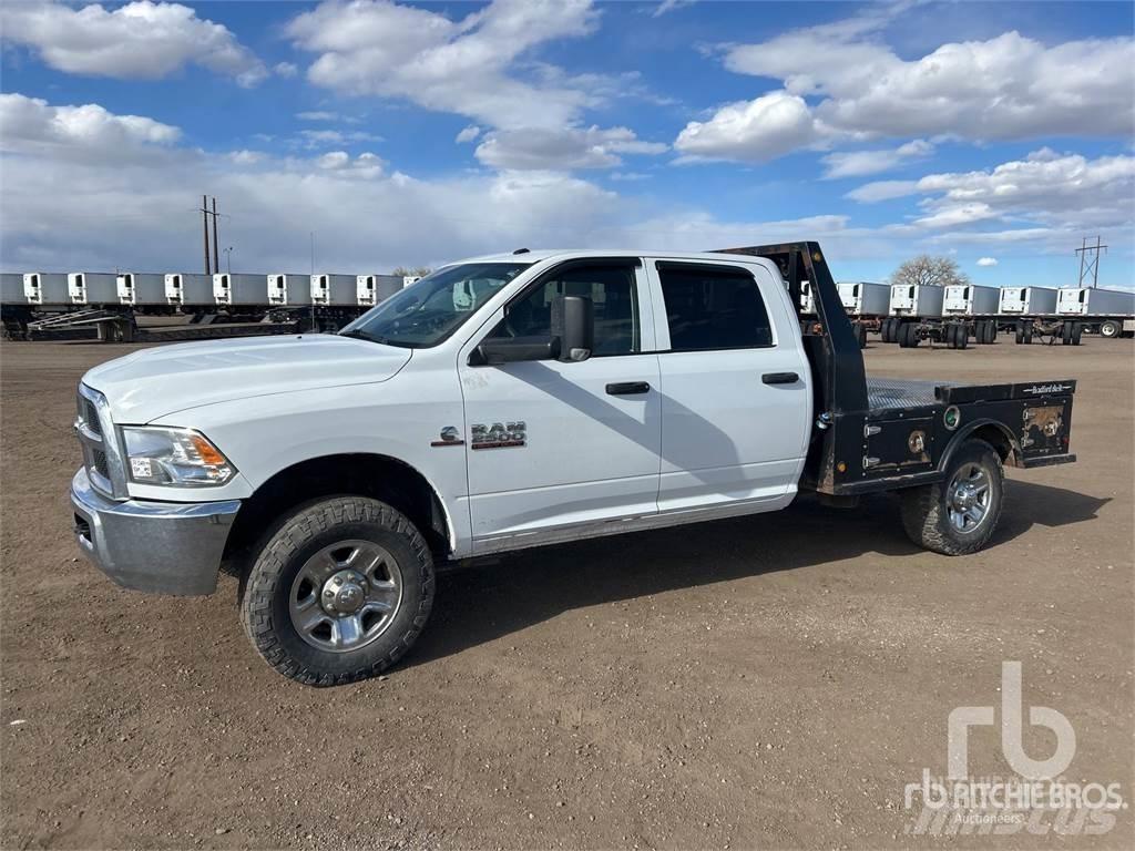 RAM 2500 Camiões estrado/caixa aberta