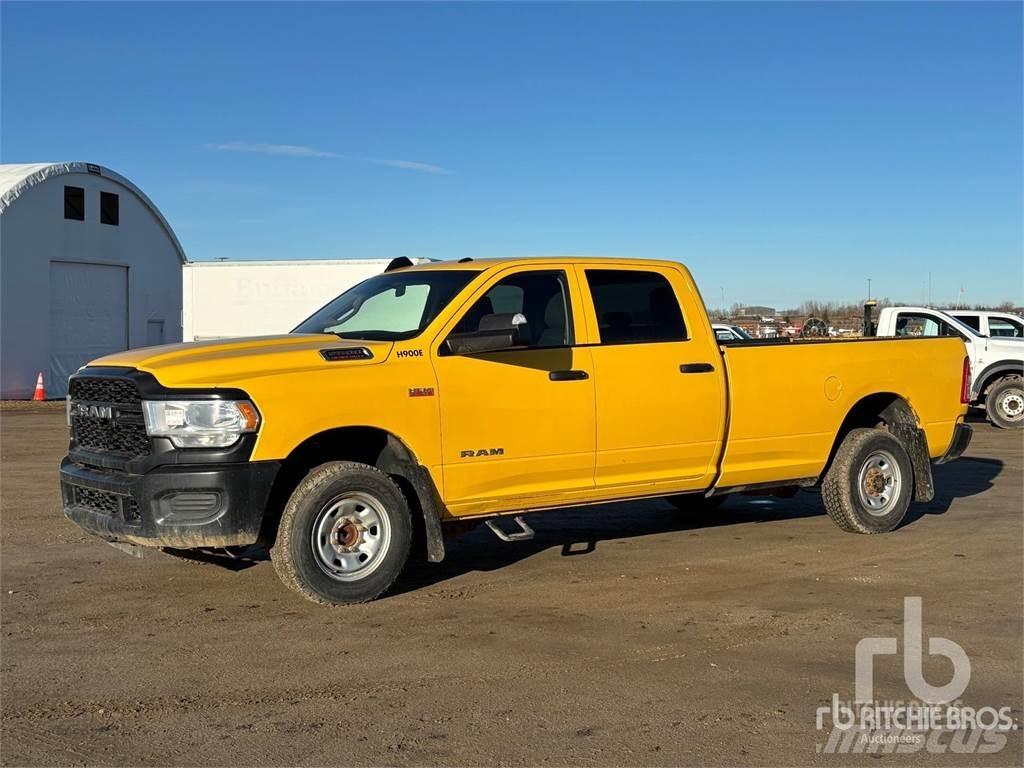 RAM 2500 Pick up de caixa aberta