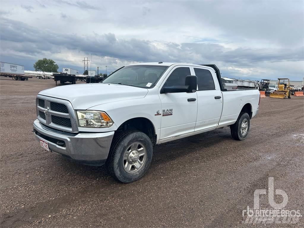 RAM 2500 Pick up de caixa aberta