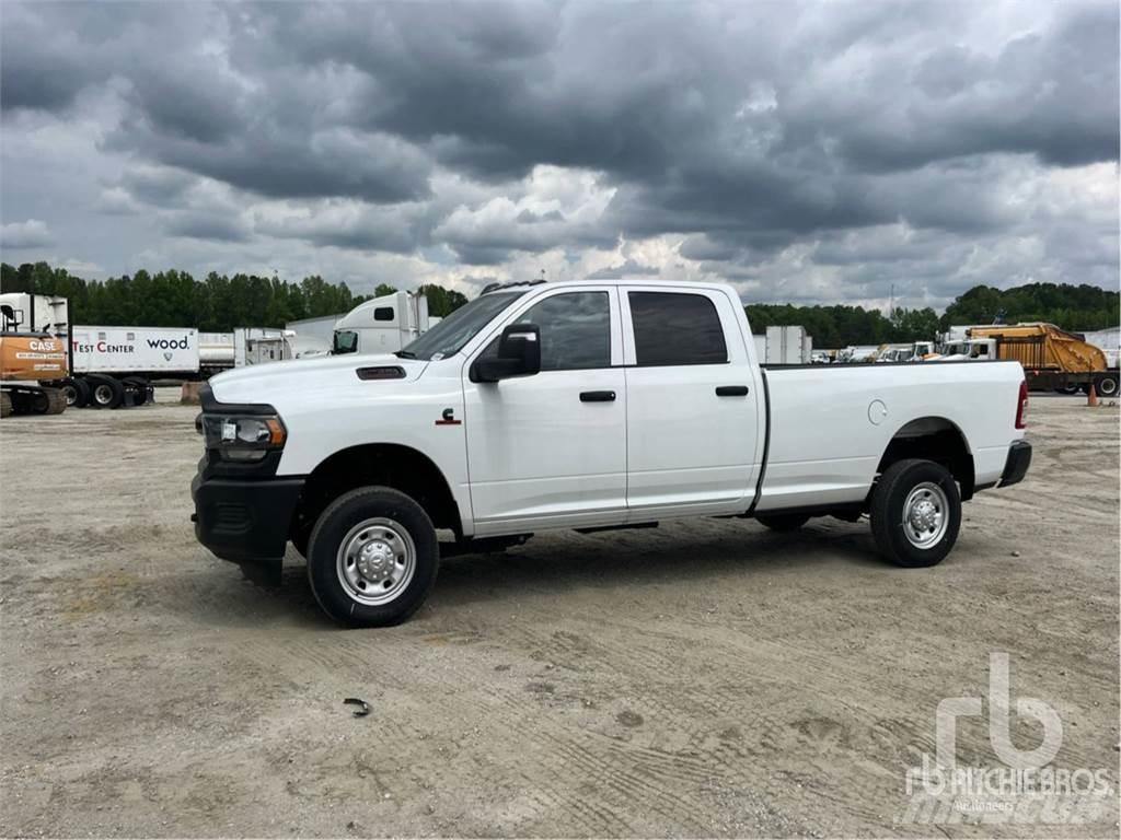 RAM 2500 Pick up de caixa aberta