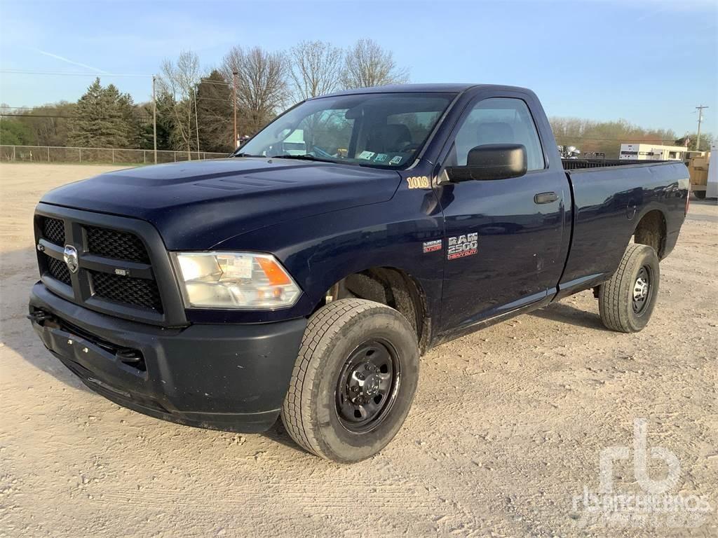 RAM 2500 Pick up de caixa aberta