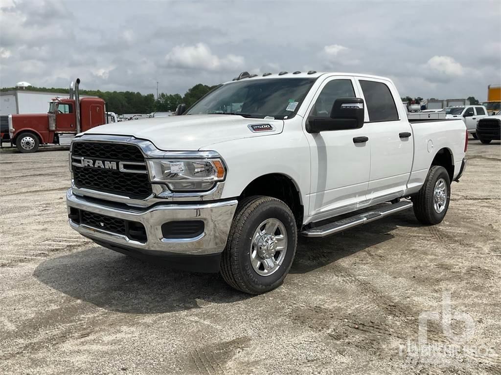 RAM 2500 Pick up de caixa aberta