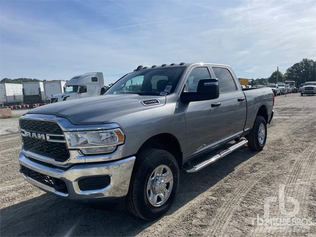RAM 2500 Pick up de caixa aberta