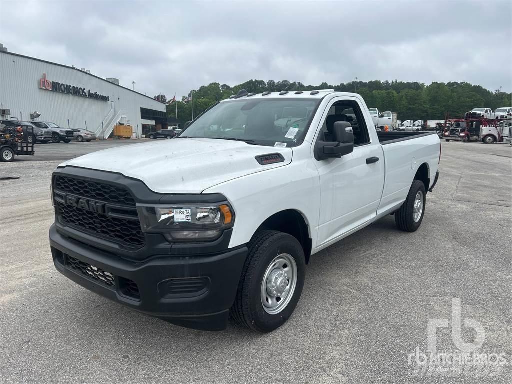 RAM 2500 Pick up de caixa aberta