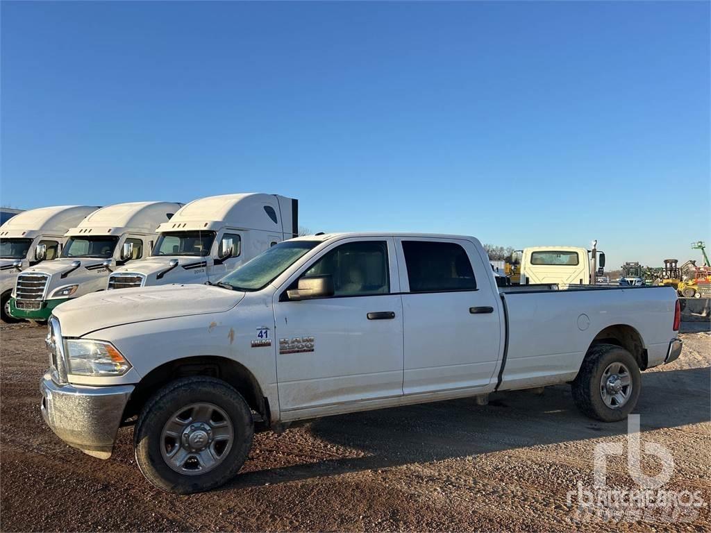 RAM 2500 Pick up de caixa aberta