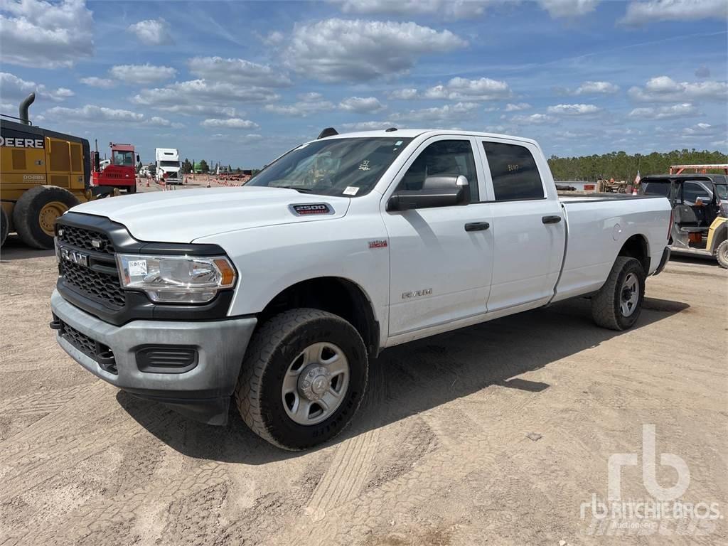 RAM 2500 Pick up de caixa aberta