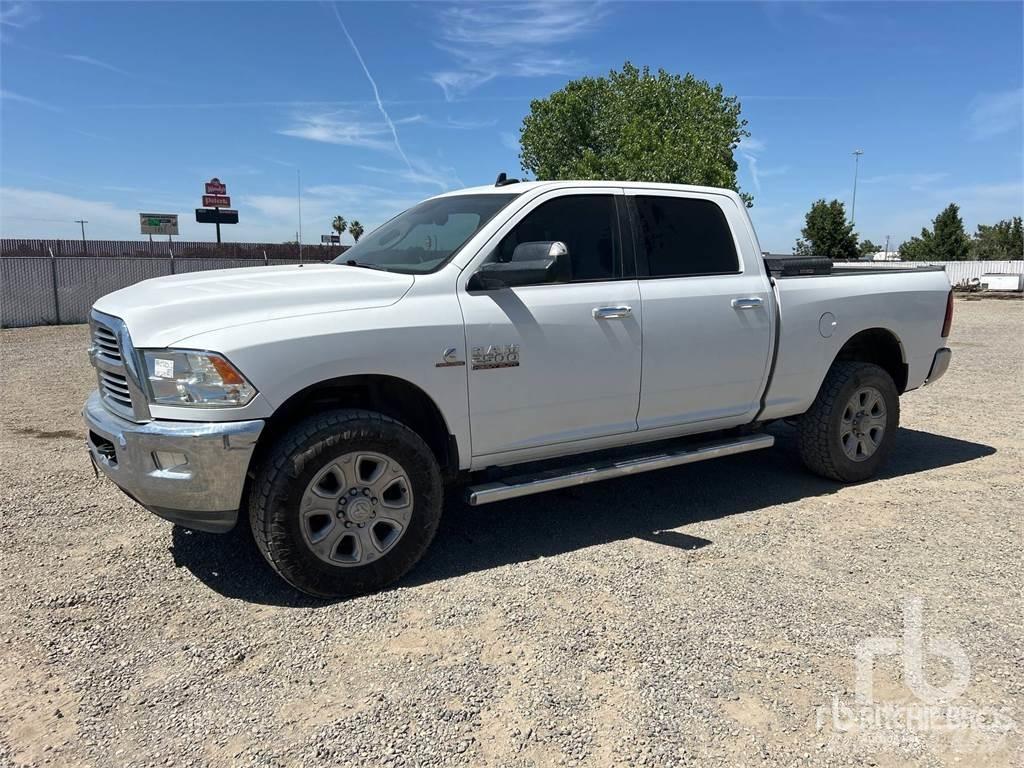 RAM 2500 Pick up de caixa aberta